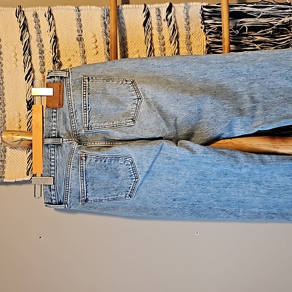 Denim Forum Patti Mid Rise Straight - Picture 2 of 6